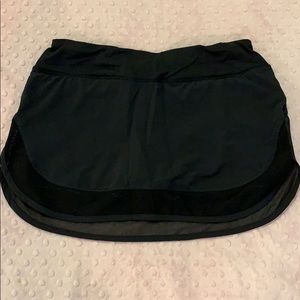 Lululemon Hotty hot skirt 6 black